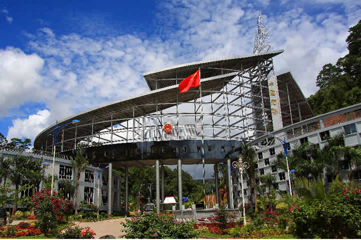 中国投资者扎堆老挝“种榴莲” 一中企签下2667公顷榴莲种植合同！
