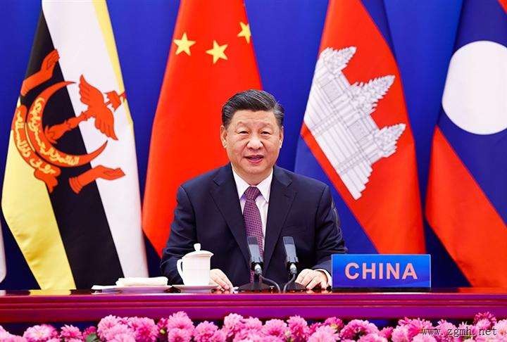 习近平出席并主持中国－东盟建立对话关系30周年纪念峰