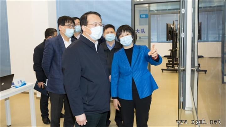 上海市长调研疫情防控，要求以更果断彻底的防控措施，