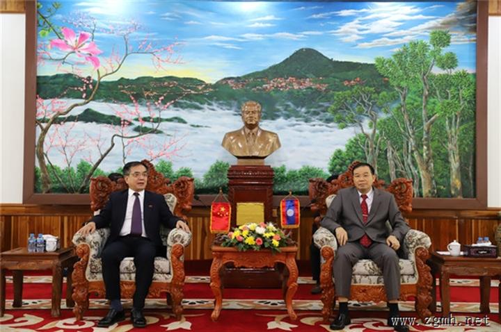 李志工总领事拜会老挝丰沙里省领导