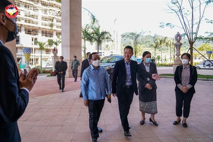 老挝中央纪委书记坎潘·蓬玛塔莅临磨丁经济特区考察访