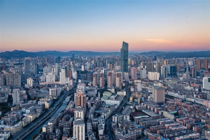 财金云南丨创历史新高！2022年，全省投资稳定快速增长
