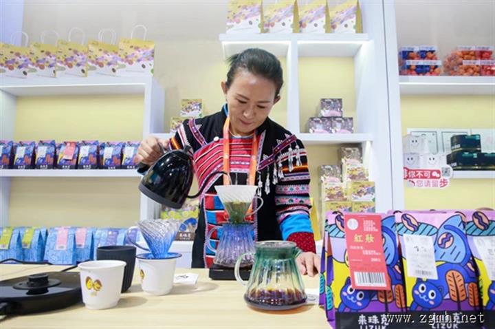 “云咖”闪耀2024年中国品牌日 展现云南咖啡独特魅力