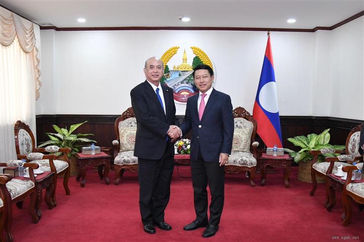 老挝人民民主共和国与日本加强合作