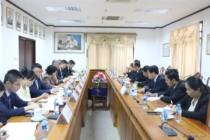 中共中央对外联络部副部长陈洲率代表团访问老挝