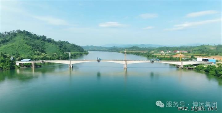 老挝中部地区首座大跨度连续钢构体系桥梁老挝湄公河单跨最大桥梁芭莱水电站湄公河大桥成功合龙