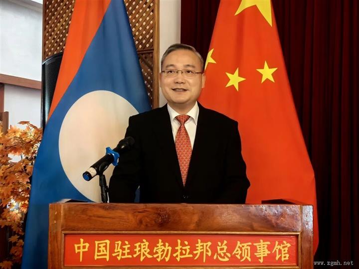 中老越人士齐聚总领馆，共同观看抗战胜利80周年纪念活动直播