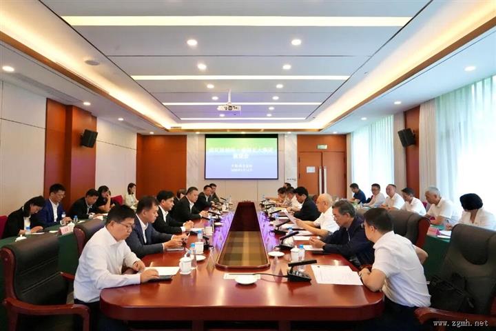 和良辉朱家伟刀文会见泰国正大集团董事长谢吉人一行       