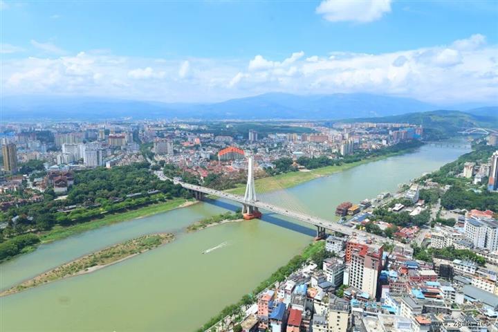 省委书记王宁点赞西双版纳旅居地产发展
