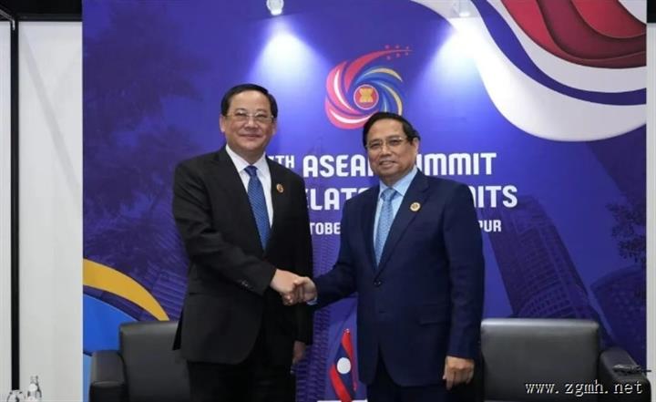 老挝与越南总理吉隆坡会晤，共商巩固双边合作关系