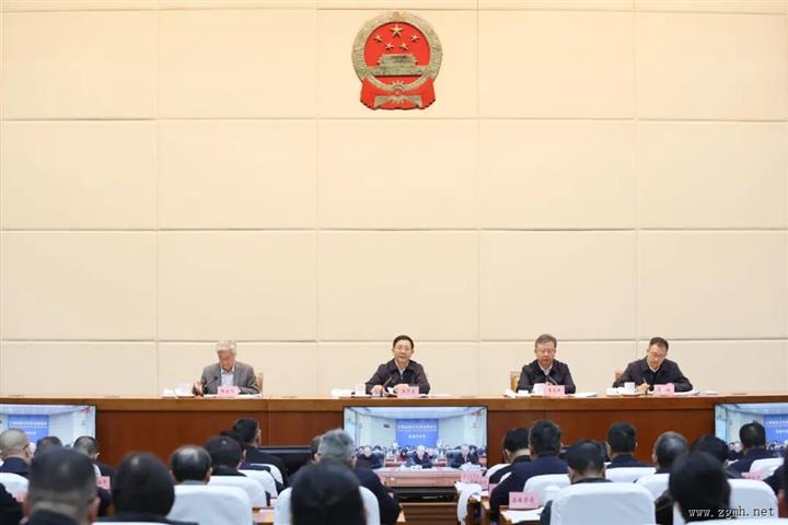 全省法治政府建设府院联动推进会议强调：坚持联动共商联动共建联动共治 推动法治政府建设取得新的成效 王