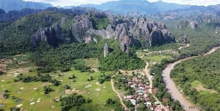 老挝欣南诺国家公园被联合国教科文组织列入世界遗产证书交接仪式在万象举行