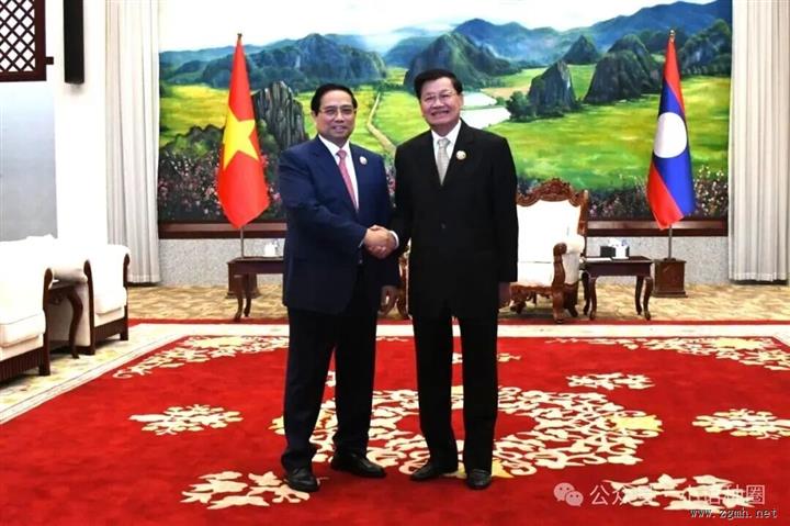 老挝国家主席通伦会见越南政府总理范明政