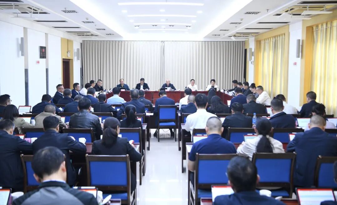 州委常委会召开会议 深入学习贯彻习近平总书记近期重要讲话重要指示精神