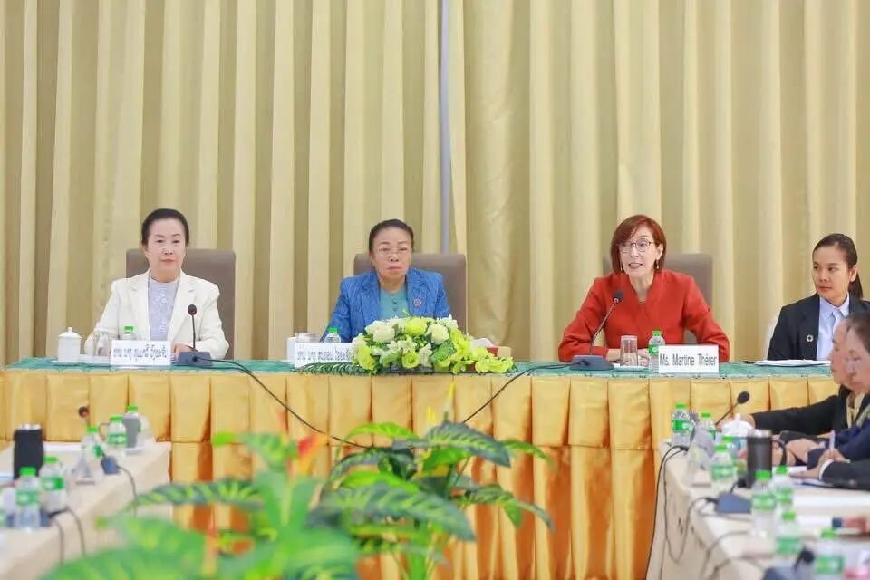 老挝国会女议员政治角色提升研讨会成功举行