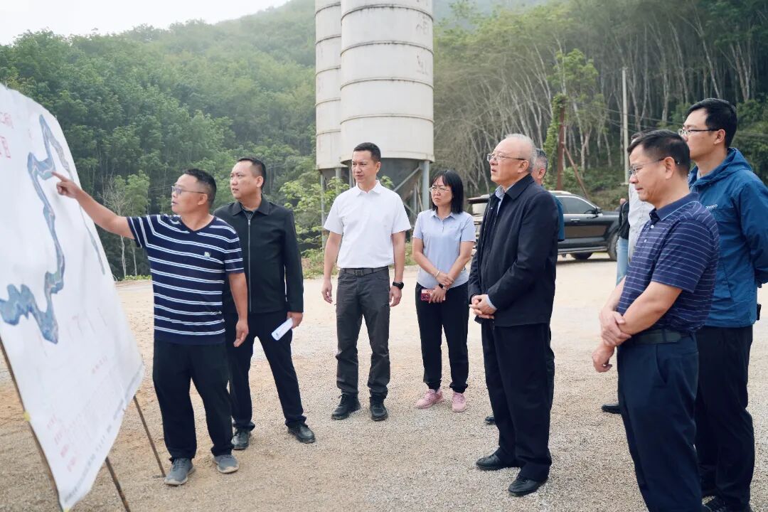 朱家伟在勐腊县调研时强调：全力推进重大项目建设和产业发展 为全年工作开好局起好步