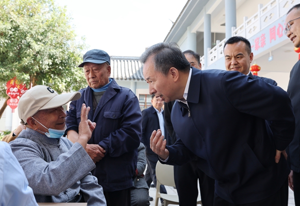 李干杰在云南调研时强调 依法治理宗教事务 广泛凝聚侨心侨力 为实现“十五五”良好开局贡献力量