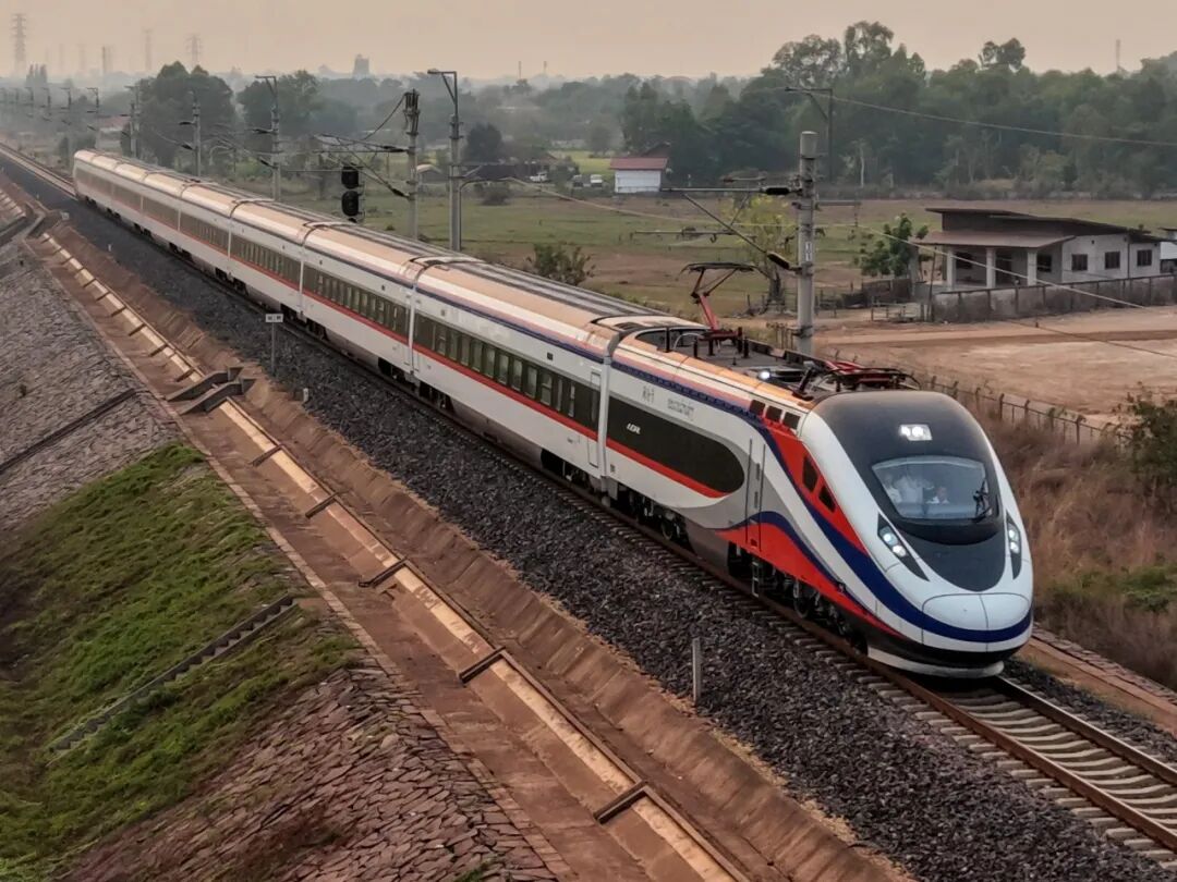 通讯丨便利跨境往来　助力人文交流——中老铁路国际旅客列车开行三载铺就民心相通路