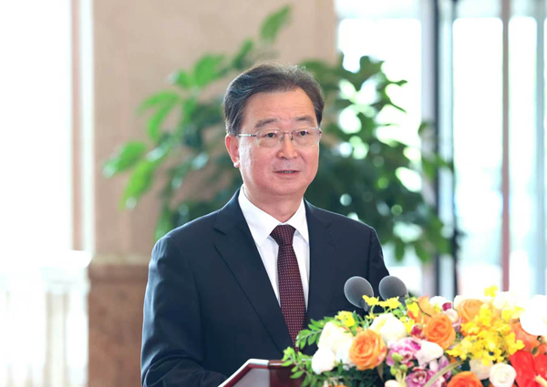 中国云南省与越南北部四省省委书记集体会见中越青年代表 王宁黎明银书记寄语青年 杨国辉侯阿令陈进勇书记
