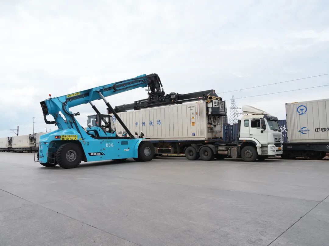 中老铁路今年冷链蔬菜出口超10万吨